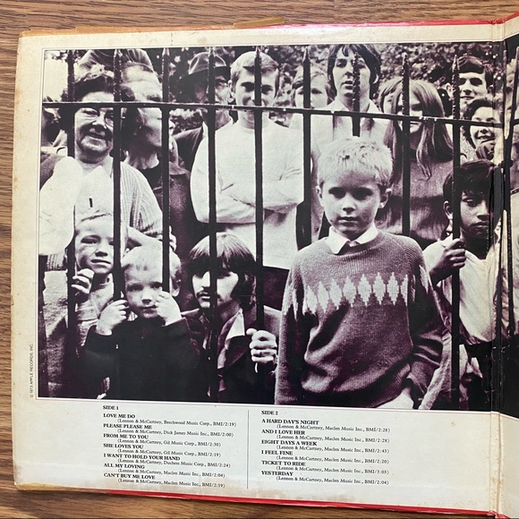 The Beatles 1962-1966 Vinyl Record - Picture 4 of 16